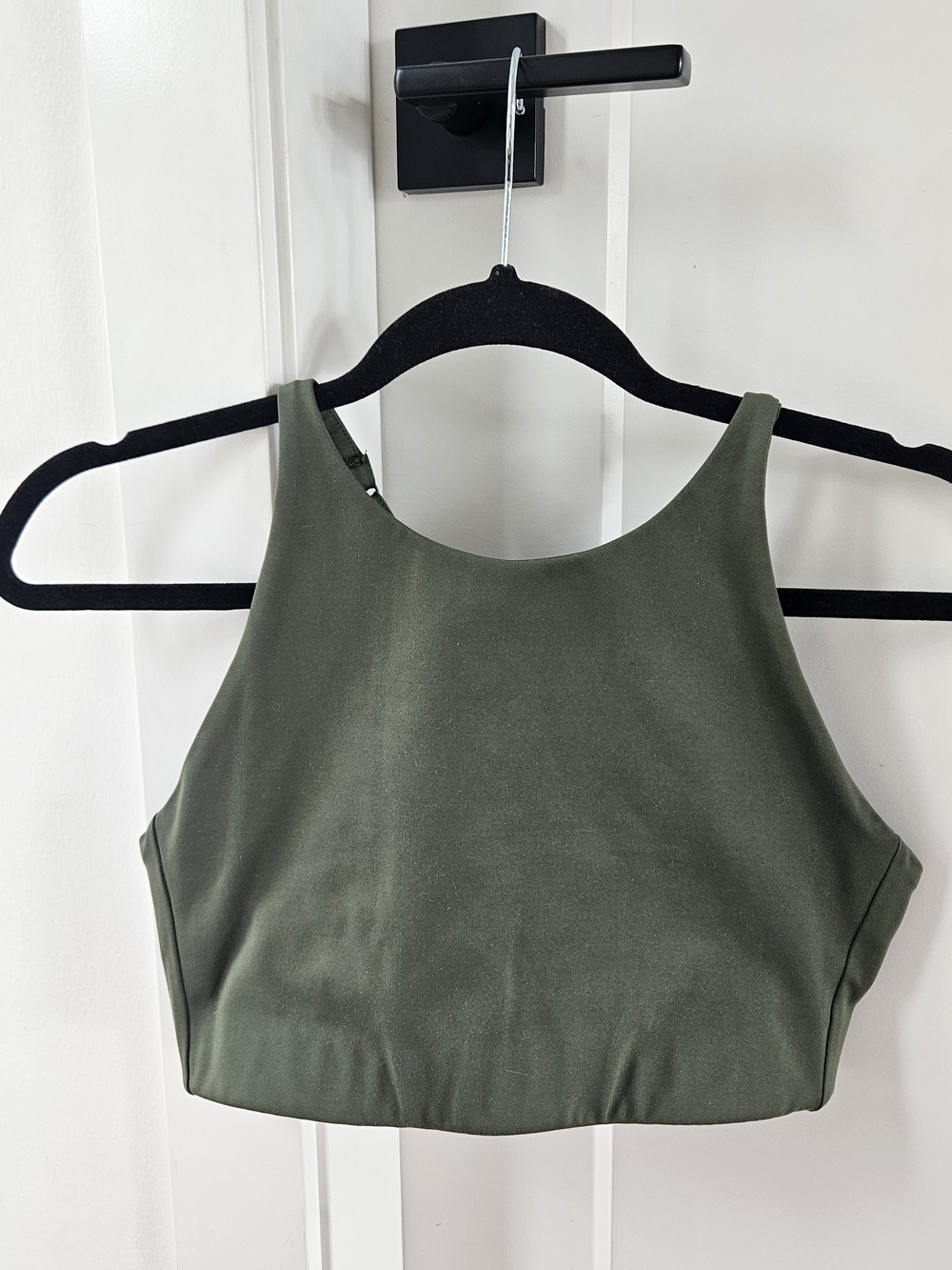 girlfriend collective Olive High-Neck Crop Tank Sports Bra Sz Medium